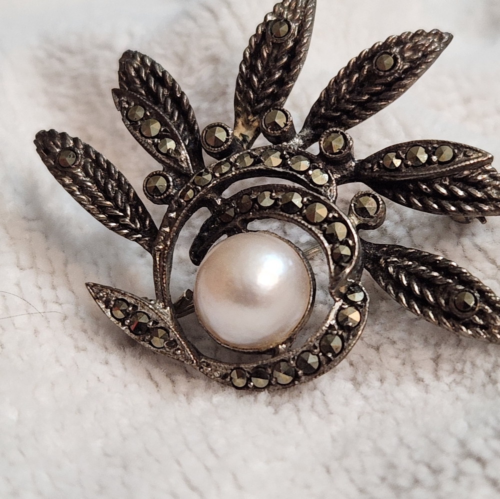 Vintage Marcasite Brooch